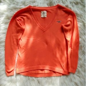 NWOT Hollister V-Neck Longsleeve Sweater